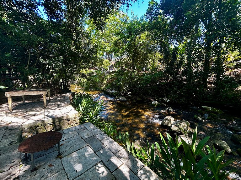 Refúgio, natureza, cachoeira e espaço gourmet