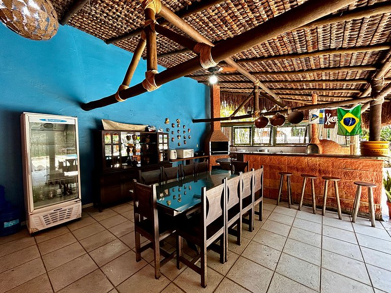 A 50m da praia Itaguassu, piscina, churrasqueira