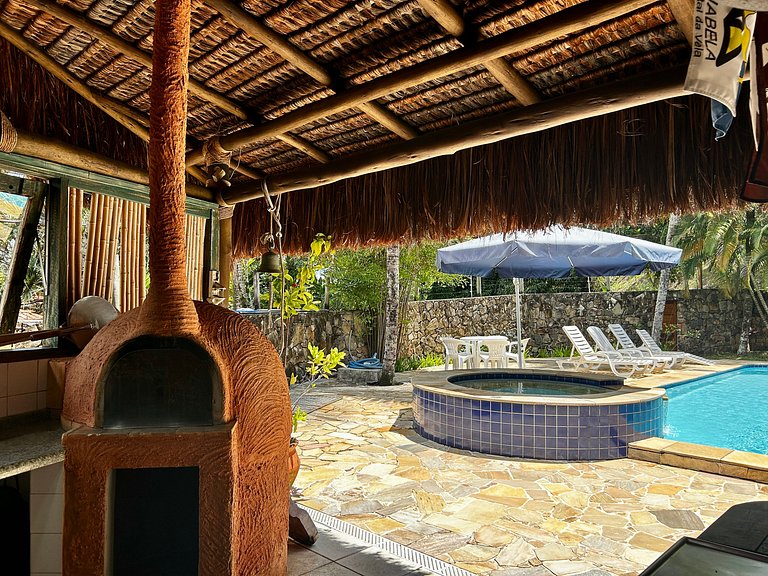 A 50m da praia Itaguassu, piscina, churrasqueira