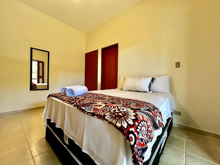 A 50m da praia Itaguassu, piscina, churrasqueira