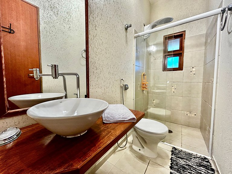 A 50m da praia Itaguassu, piscina, churrasqueira