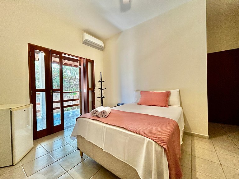 A 50m da praia Itaguassu, piscina, churrasqueira