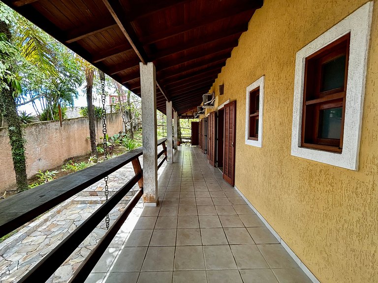 A 50m da praia Itaguassu, piscina, churrasqueira