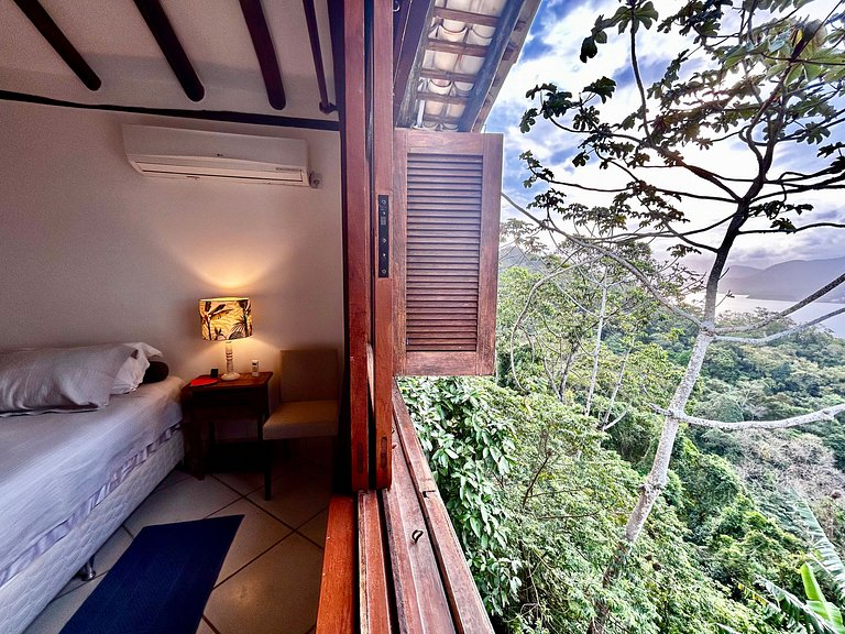 Vista deslumbrante, piscina e espaço gourmet