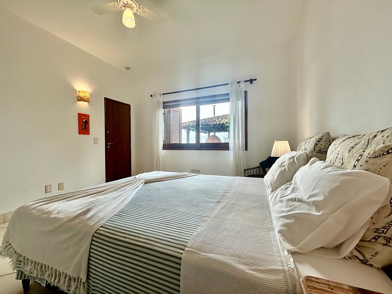 Vista deslumbrante, piscina e espaço gourmet