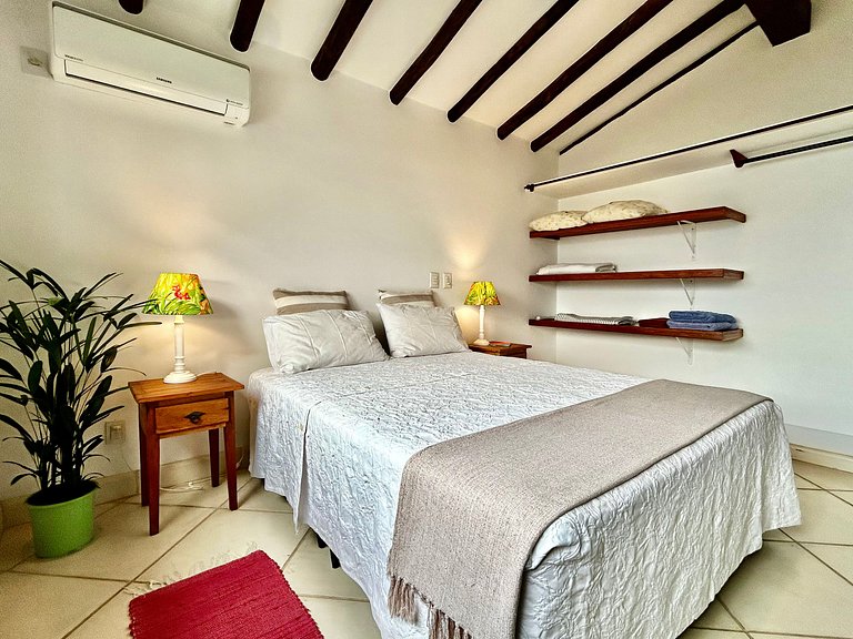 Vista deslumbrante, piscina e espaço gourmet