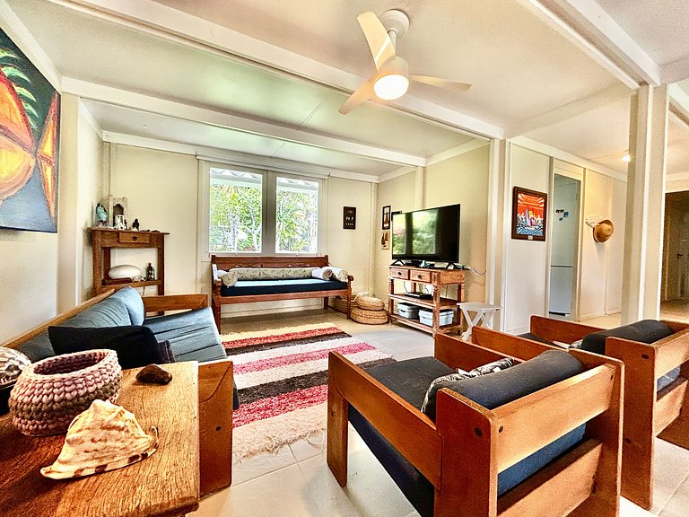 Casa em condomínio pé na areia com área gourmet