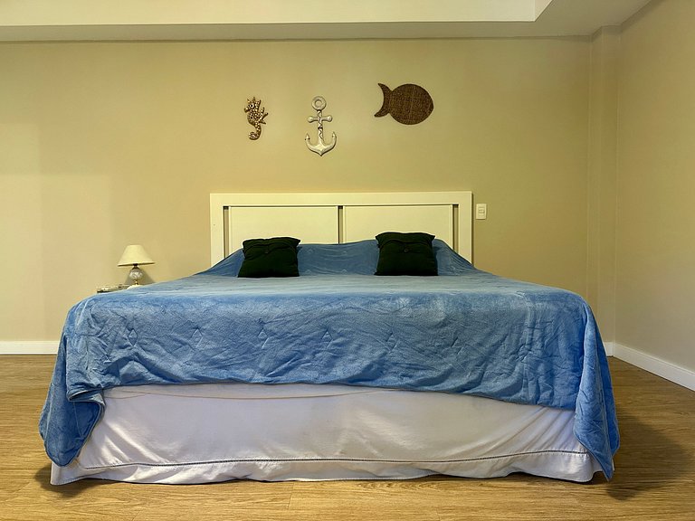 Luxuosa casa “porteira fechada” à venda – Feiticeira, Ilhabe