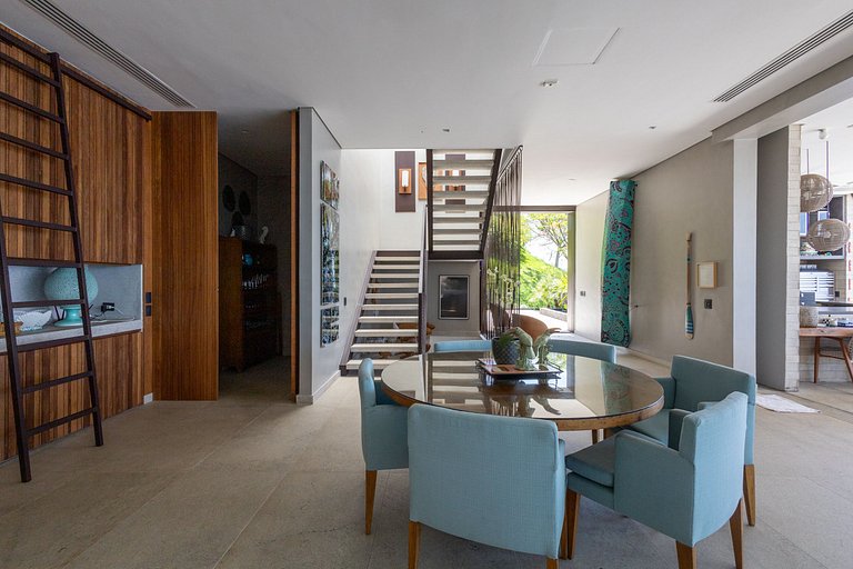 Casa contemporênea a 5 minutos do YTC Ilhabela