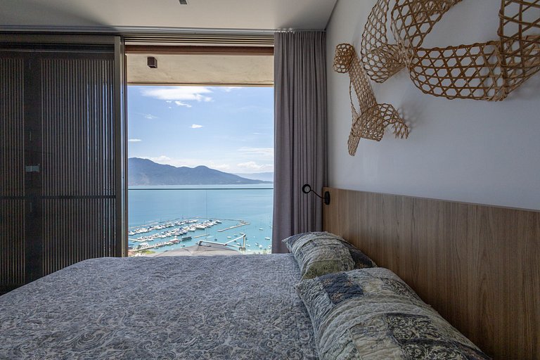 Casa contemporânea a 5 minutos do YTC Ilhabela