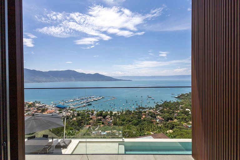 Casa contemporênea a 5 minutos do YTC Ilhabela