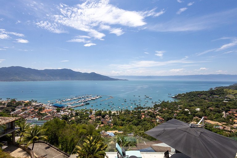 Casa contemporênea a 5 minutos do YTC Ilhabela