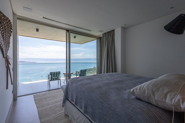 Casa contemporânea a 5 minutos do YTC Ilhabela