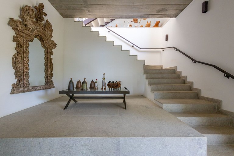 Casa contemporânea a 5 minutos do YTC Ilhabela