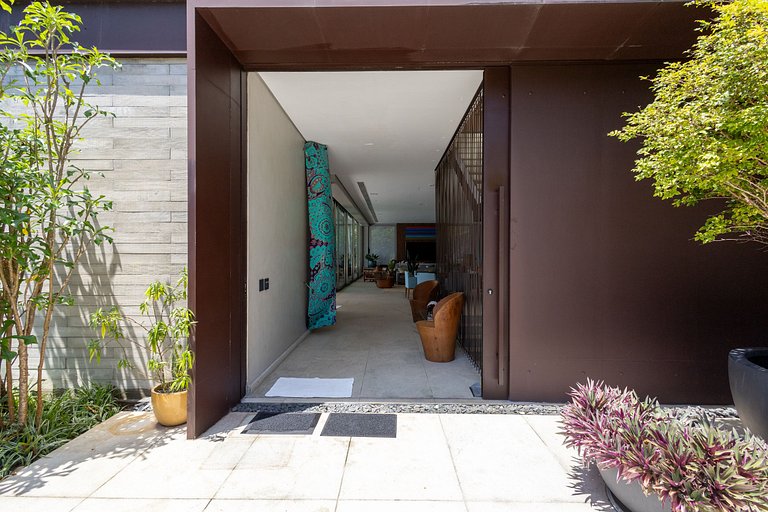 Casa contemporânea a 5 minutos do YTC Ilhabela