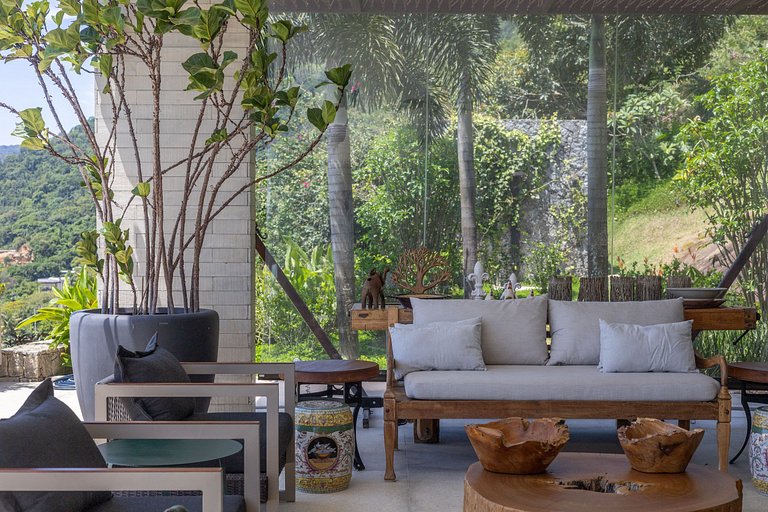 Casa contemporênea a 5 minutos do YTC Ilhabela