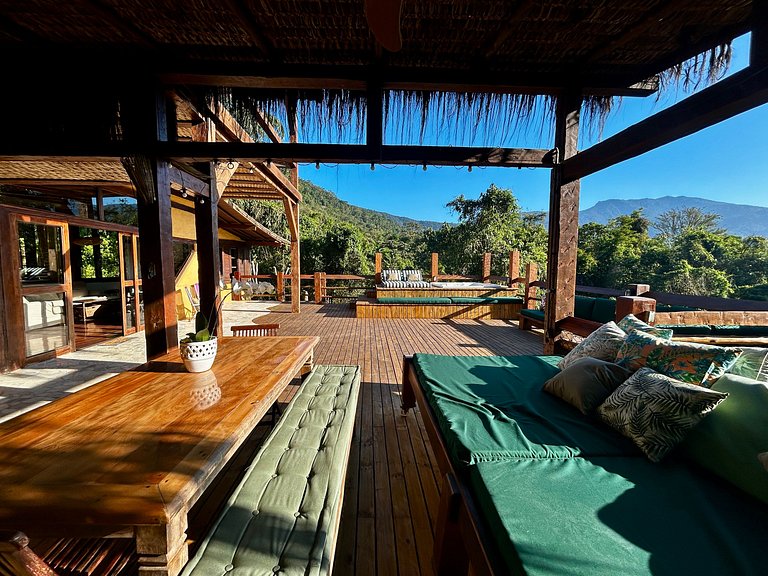 Refúgio em Ilhabela, com vista para mar e montanha