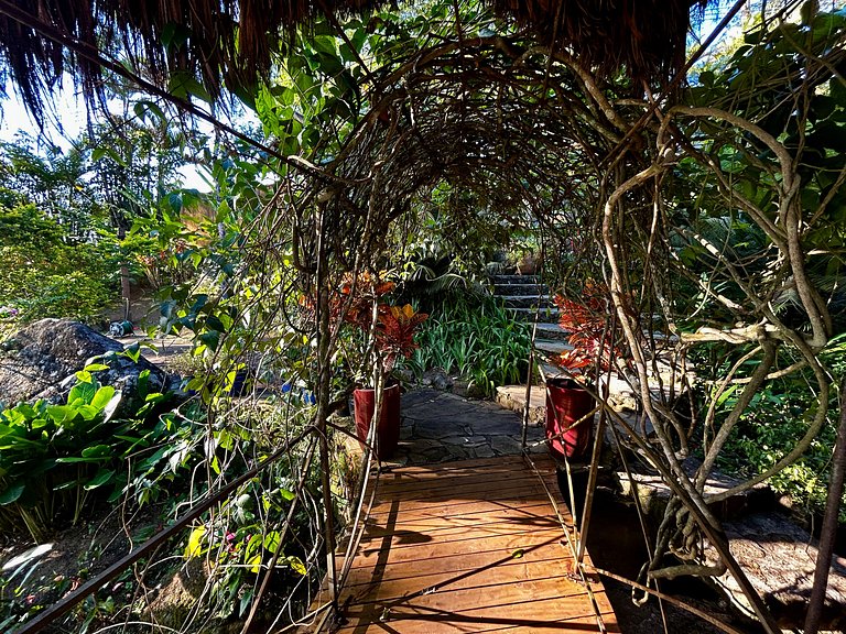 Refúgio em Ilhabela, com vista para mar e montanha