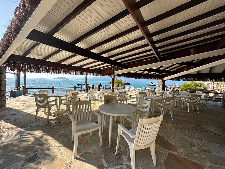 Um paraíso em condomínio à beira-mar na Ponta da Sela – Sul