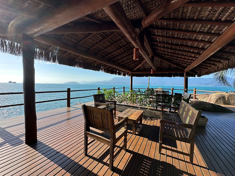 Um paraíso em condomínio à beira-mar na Ponta da Sela – Sul