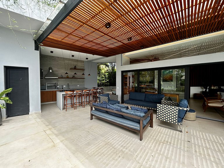 Experiência mar, montanha, piscina e churrasqueira