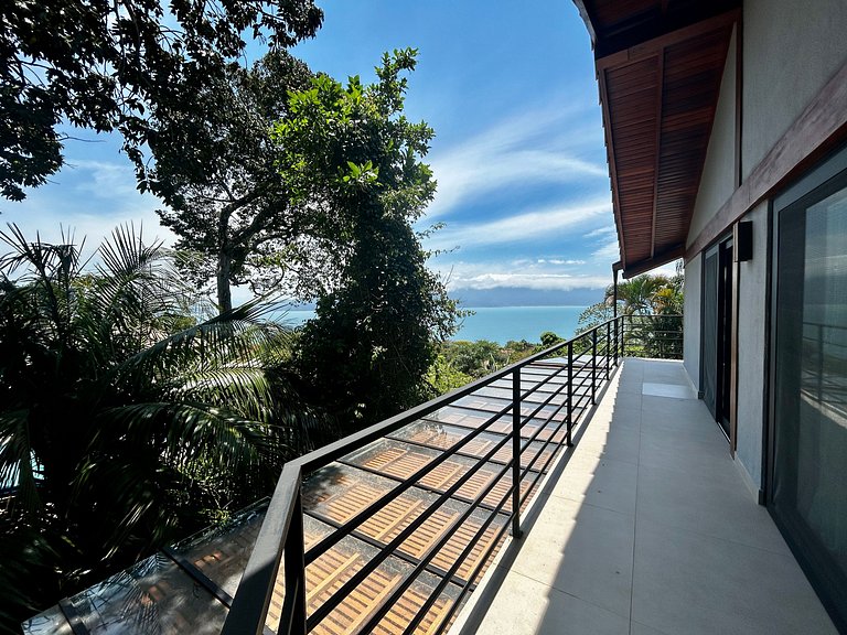 Experiência mar, montanha, piscina e churrasqueira