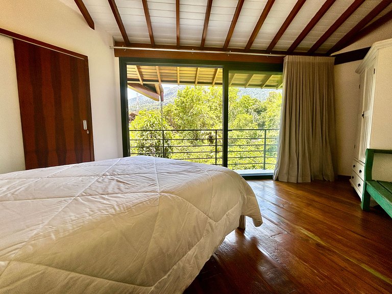 Experiência mar, montanha, piscina e churrasqueira