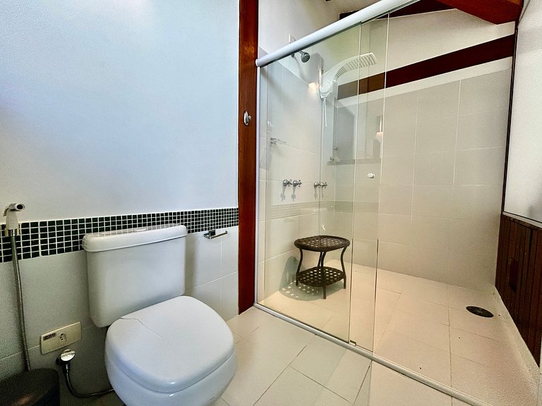 Experiência mar, montanha, piscina e churrasqueira