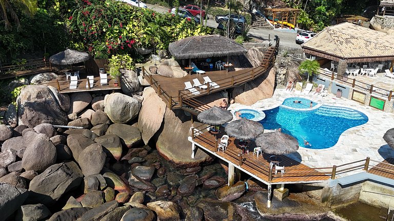 Experiência mar, montanha, piscina e churrasqueira