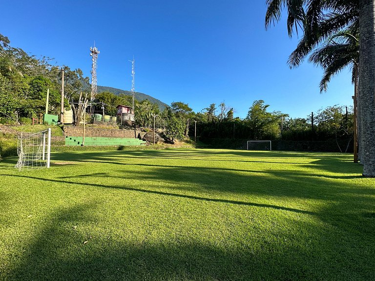 Experiência mar, montanha, piscina e churrasqueira