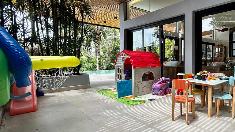 Experiência mar, montanha, piscina e churrasqueira