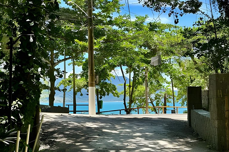 Flat em frente a Praia do Veloso