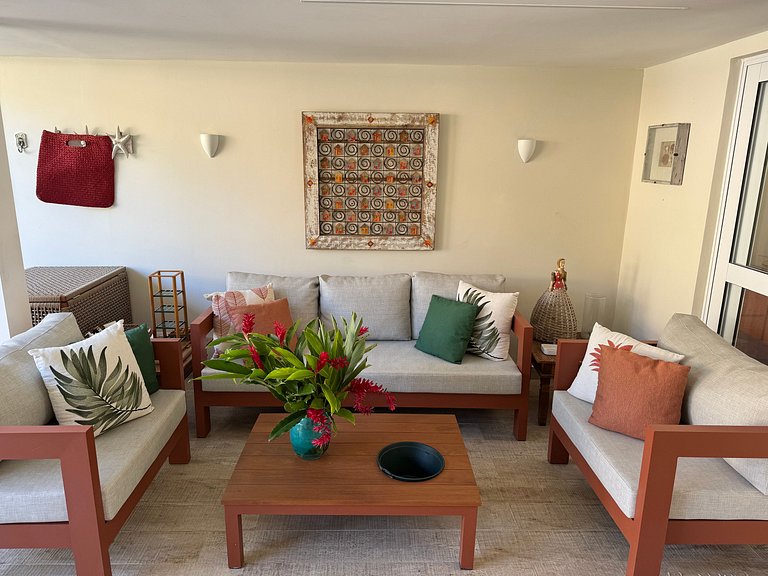 Casa em condomínio, piscina e espaço gourmet