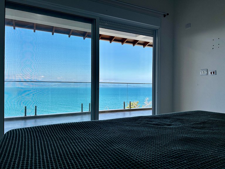 Casa contemporânea, piscina aquecida e bela vista