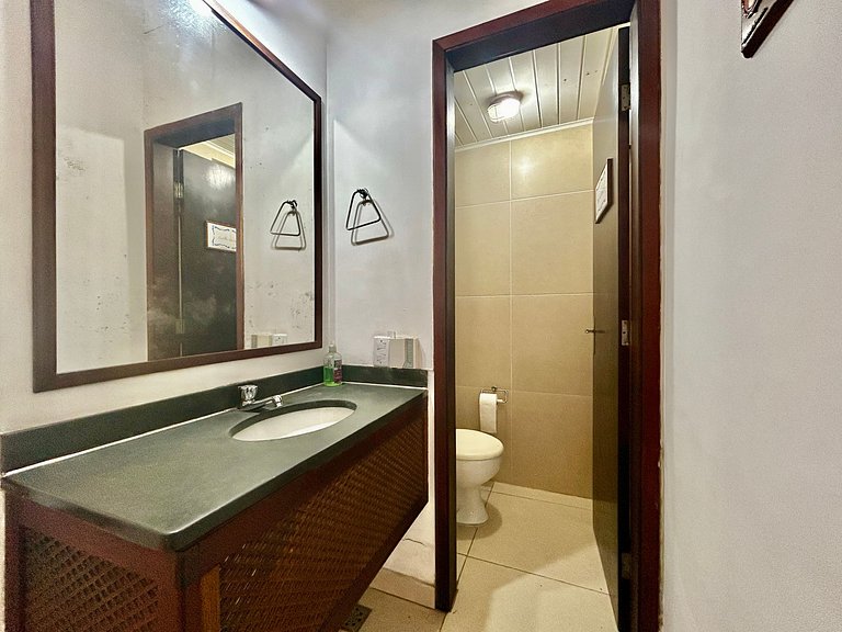 Casa a 30m da praia , piscina e churrasqueira