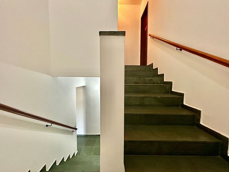 Casa a 30m da praia , piscina e churrasqueira