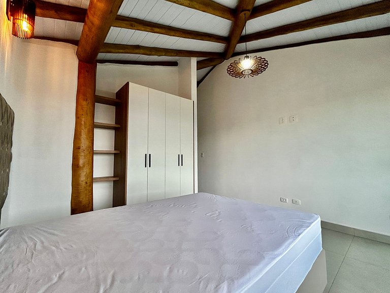 Casa em condomínio, espaço gourmet e piscina