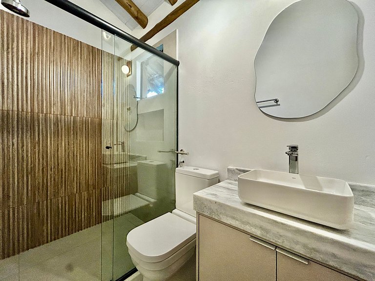 Casa em condomínio, espaço gourmet e piscina