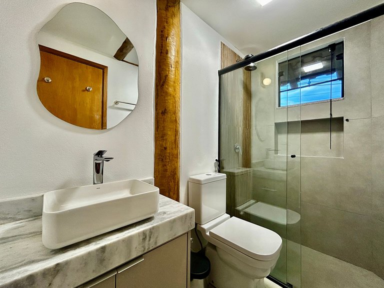 Casa em condomínio, espaço gourmet e piscina