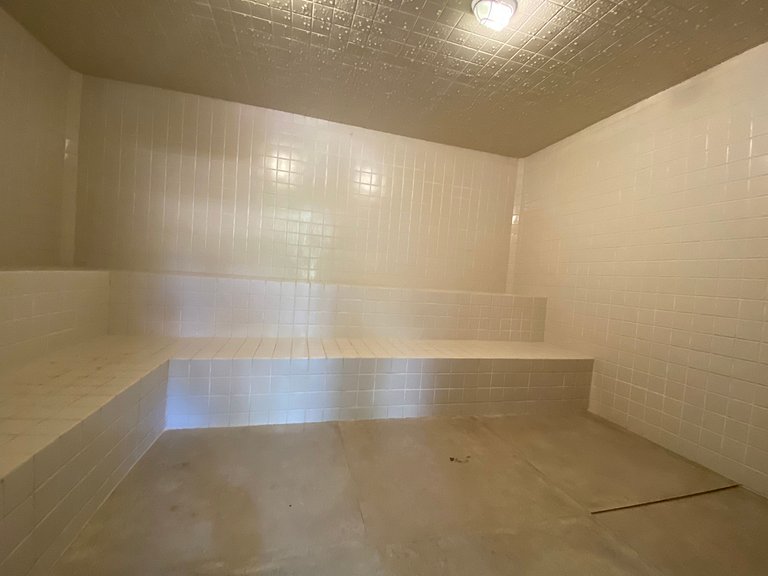 Casa em condomínio, espaço gourmet e piscina