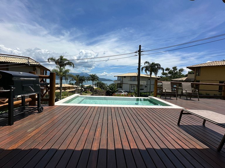 Piscina, vista, espaço gourmet em condomínio