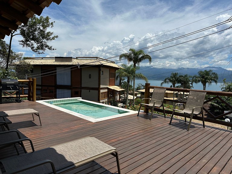 Piscina, vista, espaço gourmet em condomínio