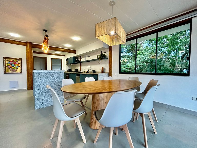 Piscina, vista, espaço gourmet em condomínio