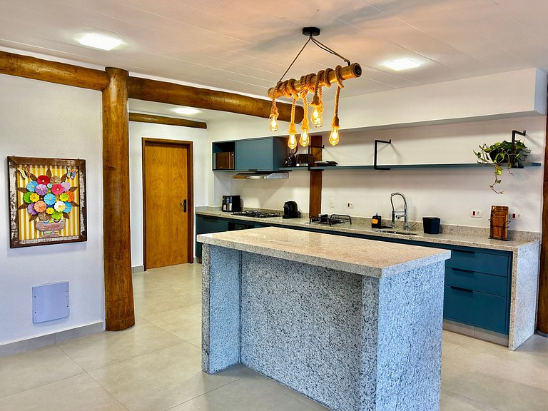 Piscina, vista, espaço gourmet em condomínio