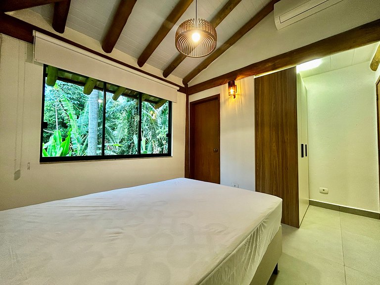 Piscina, vista, espaço gourmet em condomínio