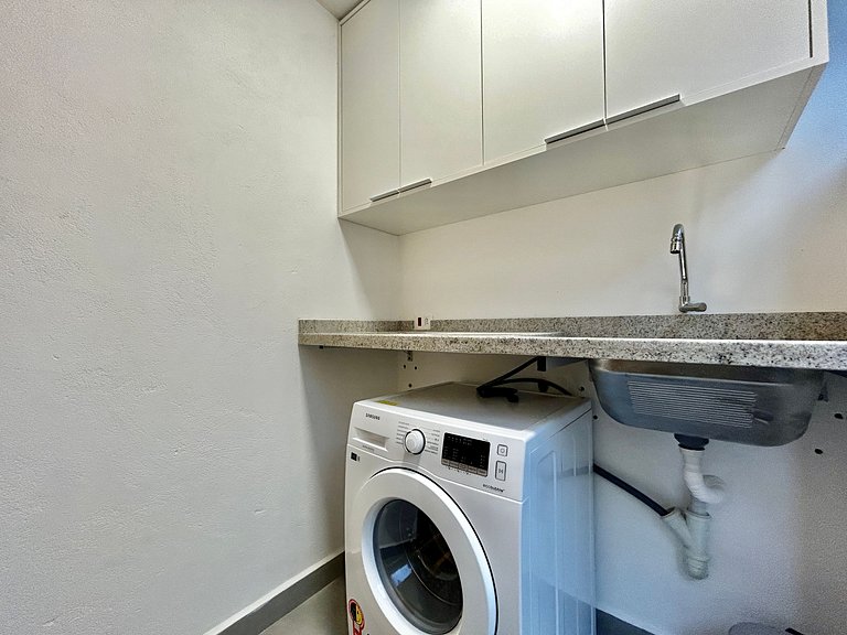 Piscina, vista, espaço gourmet em condomínio