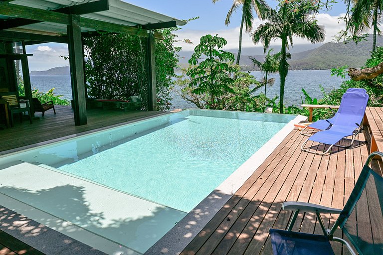 Casa pé na areia, piscina e conexão com a natureza