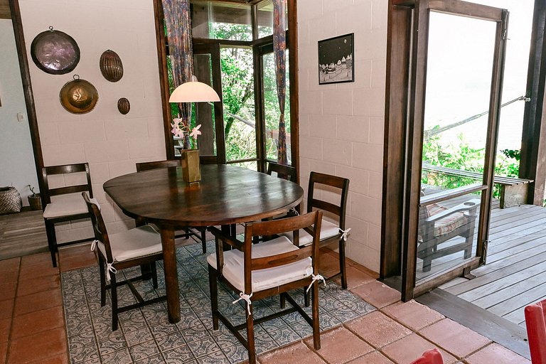 Casa pé na areia, piscina e conexão com a natureza