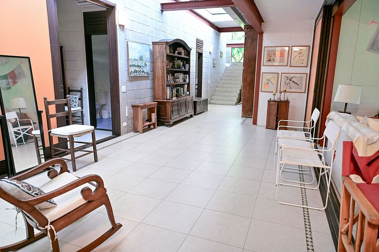 Casa pé na areia, piscina e conexão com a natureza