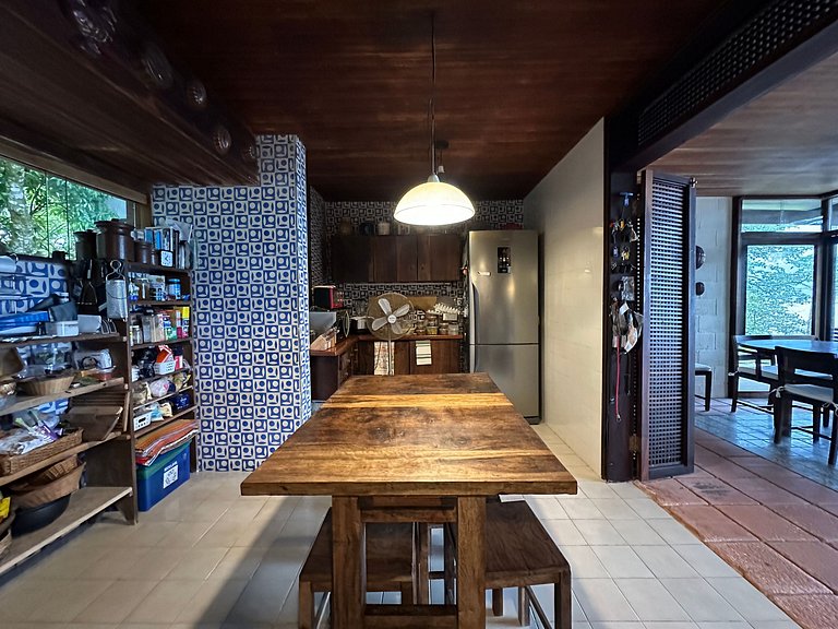 Casa pé na areia, piscina e conexão com a natureza